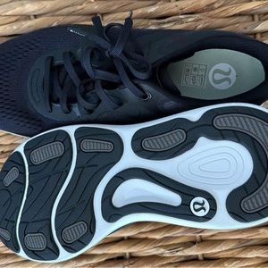 Lululemon Chargefeel low runners